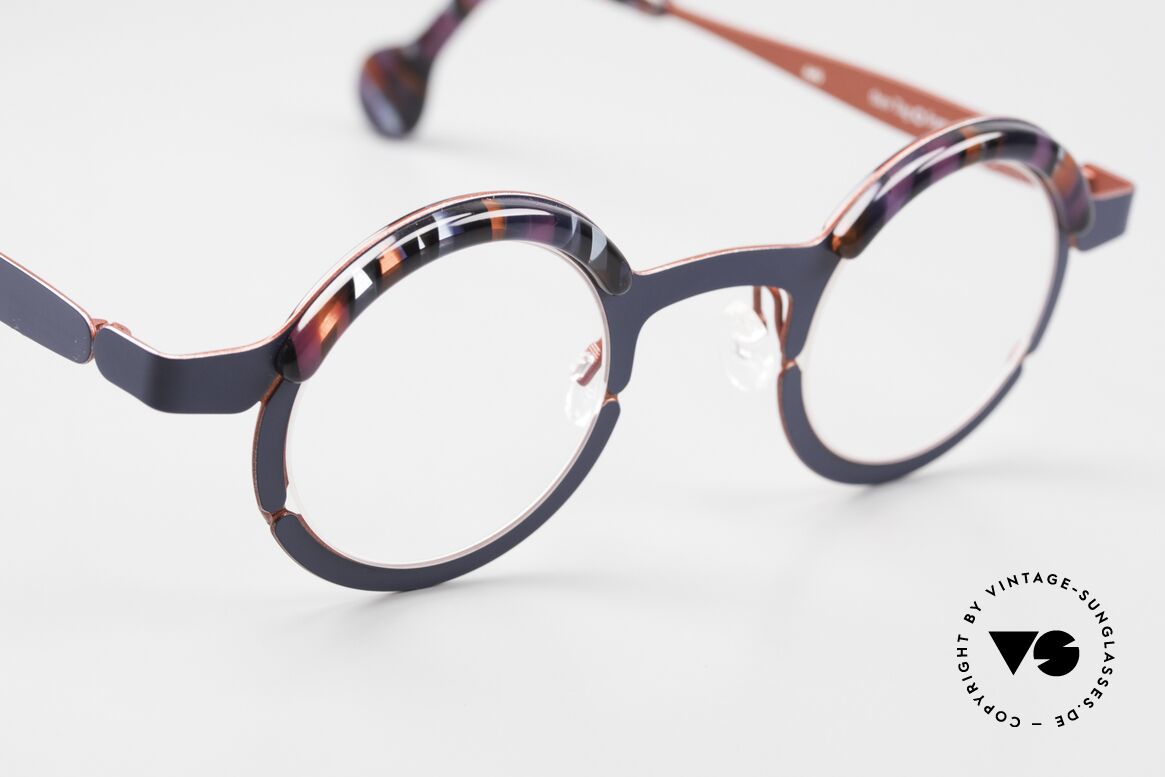Theo Belgium Tag Round Glasses Women And Men, 133mm frame width: rather a medium size; unisex, Made for Men and Women