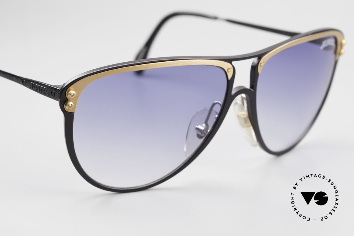 Alpina M3 Women's Sunglasses Rhinestone, unworn original; eye-catcher; 100% UV protection, Made for Women
