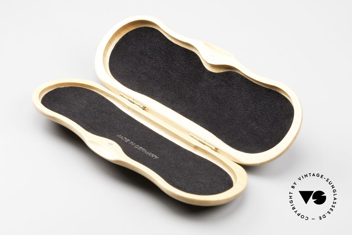 Lunor Wooden Folding Case - B Flip Wood Case Cherry In Size B, the flatter Lunor telescopic glasses would rattle a bit, Made for Men and Women