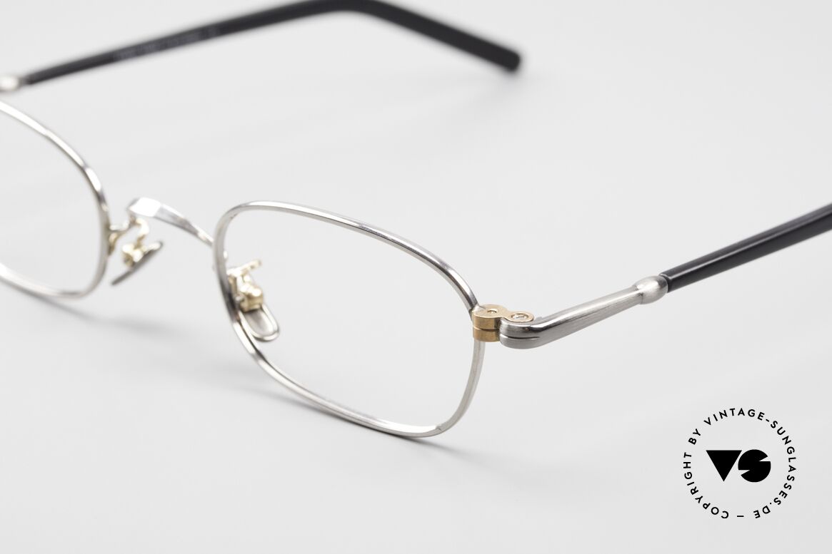 Lunor VA 106 Old Lunor Eyeglasses Vintage, model VA 106 = acetate-metal temples & titanium pads, Made for Men and Women