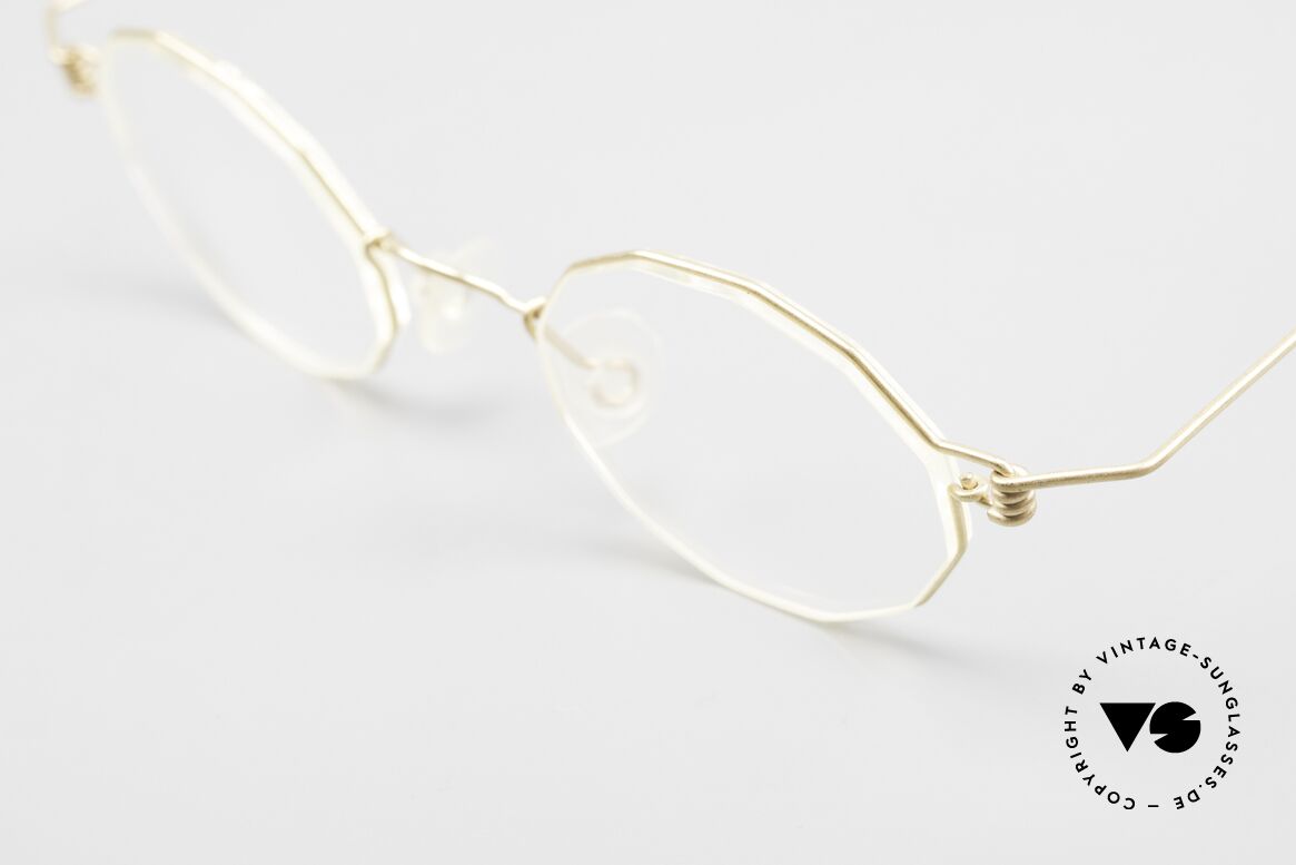 Lindberg Zeta Air Titan Rim Small Titanium Frame Unisex, extremely strong, resilient and flexible (and 3g only!), Made for Men and Women