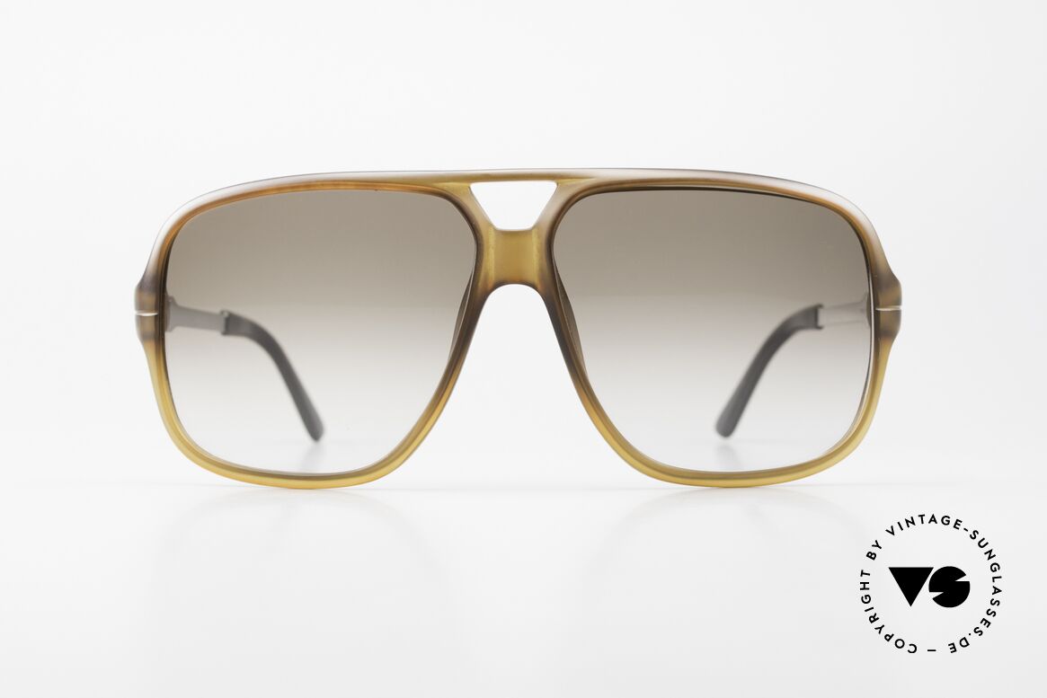 Carrera 5526 Optyl Frame 70's Men's Shades, frame made of durable and long-living OPTYL material, Made for Men
