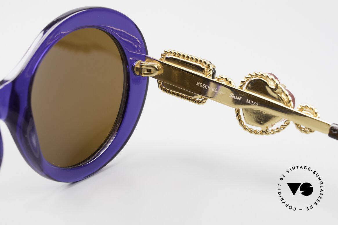 Moschino by Persol M253 Lady Gaga Shades Gemstone, this model has never been worn (in perfect condition), Made for Women