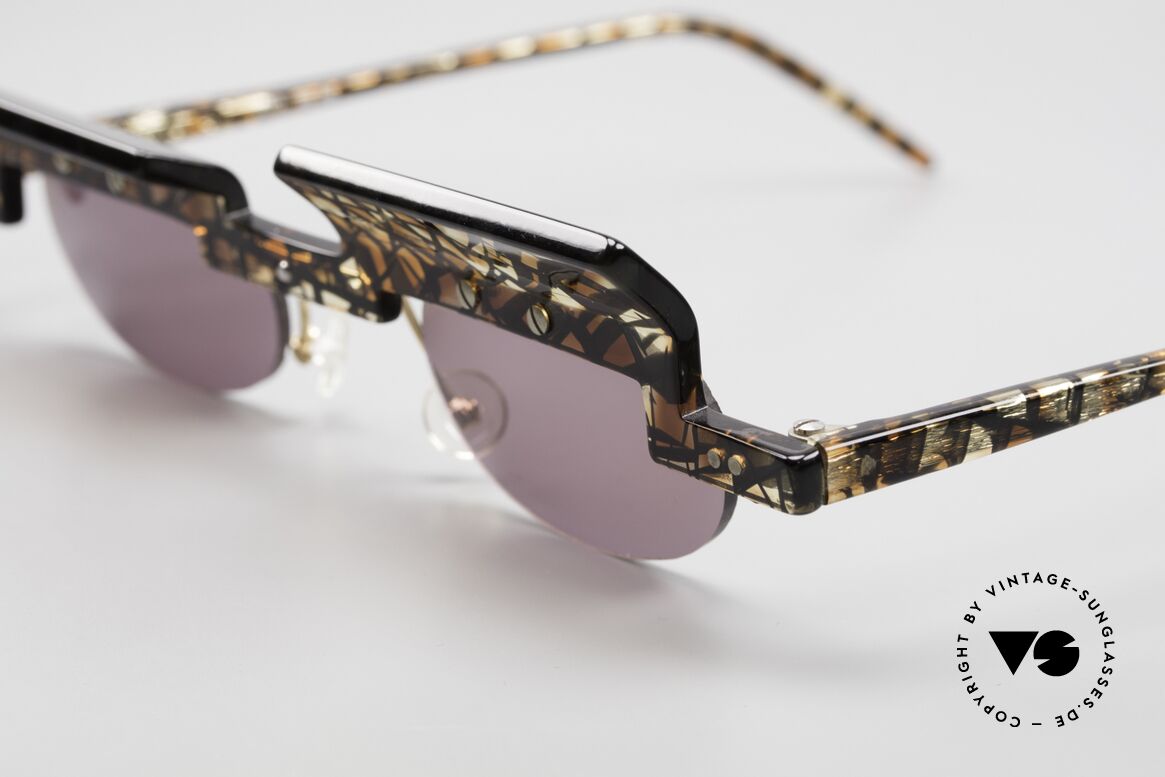 Design Maske Berlin - Jota Asymmetrical 90's Sunnies, 30 years old, but unworn, one of a kind (work of art), Made for Men and Women