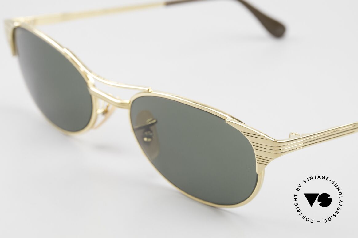 Ray Ban Signet Oval Old B&L USA 80's Sunglasses, unworn (like all our vintage Ray Ban eyewear), Made for Men and Women