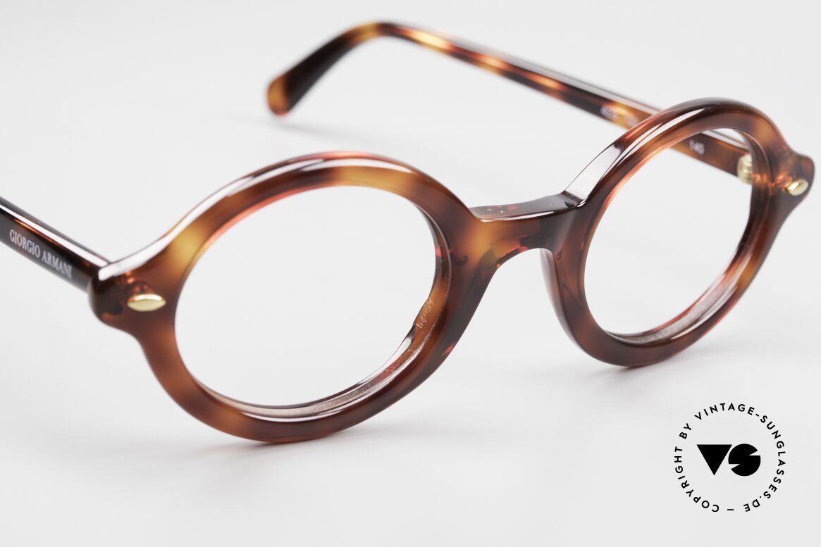 Giorgio Armani 423 Small Oval 90's Eyewear, an old original from 1991 in SMALL 125mm size (45/20), Made for Men and Women