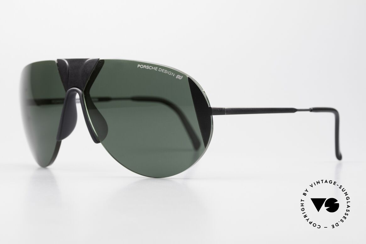 Porsche 5636 90's Men's Aviator Shades, the sun lenses are an integral rim constituent, Made for Men
