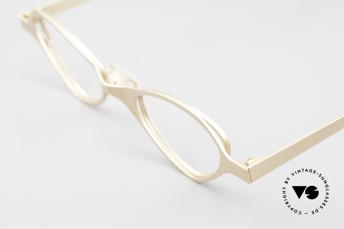 Theo Belgium Scure Women's Eyeglass-Frame 90's, interesting frame in matt gold; premium quality, Made for Women