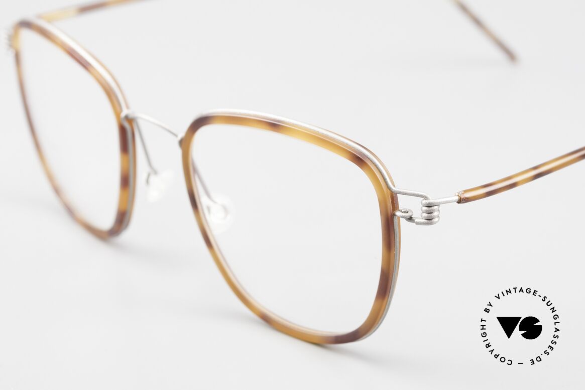 Lindberg Simon Air Titan Rim Titan Specs Acetate Inner Rim, the temple covers are from the Lindberg model 'Robin'!, Made for Men