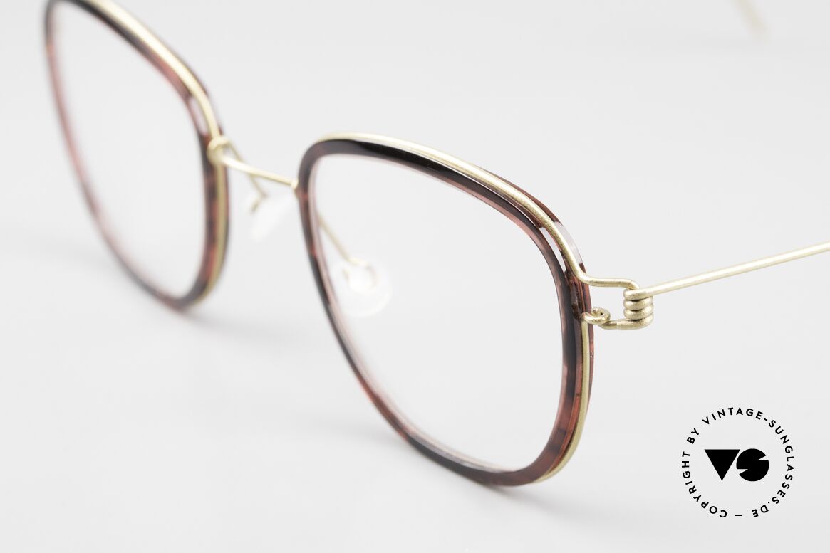 Lindberg Niels Air Titan Rim Ladies Glasses & Men's Frame, the temple covers are from the Lindberg model 'GORM'!, Made for Men and Women