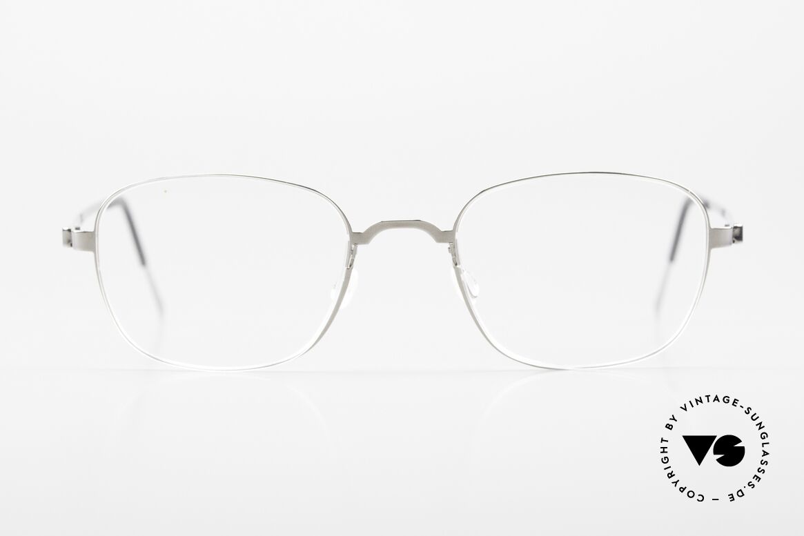 Lindberg 9538 Strip Titanium Classic Glasses Women & Men, model 9538, in size 46-19, 135mm temples, color P10, Made for Men and Women