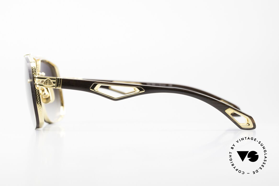 Maybach The King II Men's XL Luxury Shades 24kt, with anti-reflective ZEISS sun lenses (only the best), Made for Men