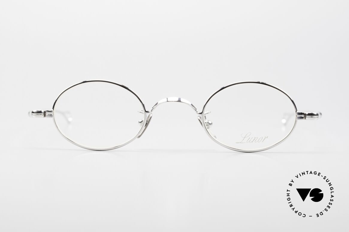 Lunor V 101 Small Oval Frame Platinum, LUNOR eyeglasses model V 101, in size 40/23, 140, PP, Made for Men and Women