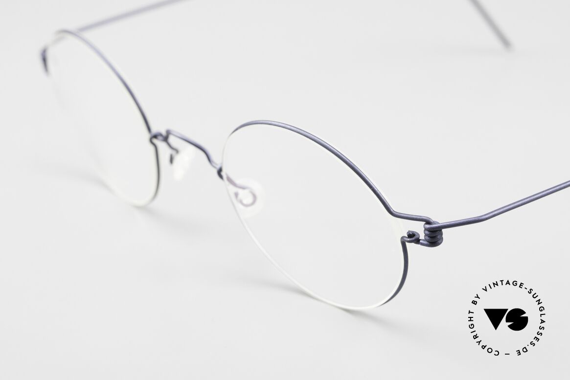 Lindberg Corona Air Titan Rim Round Titanium Frame Unisex, extremely strong, resilient and flexible (and 3g only!), Made for Men and Women