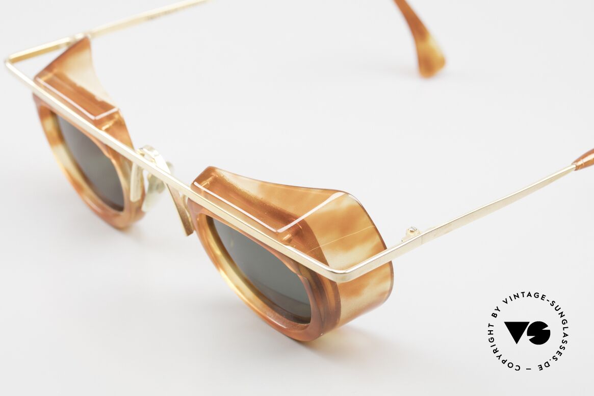 Alain Mikli 4102 / 033 Eye-Catcher Shades Crazy 90s, artful sunglasses; true eye-catcher & collector's item, Made for Men and Women