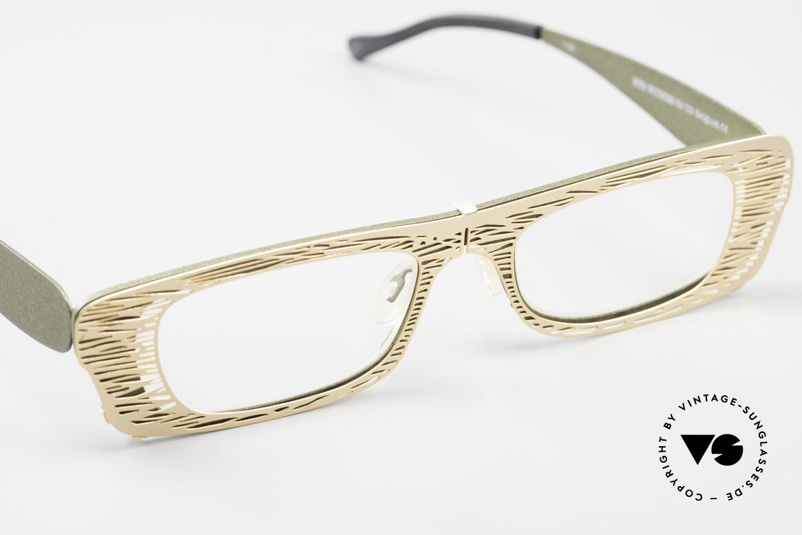 Theo Belgium Eye-Witness PJ Titan Frame Clip-On Front, unworn (like all our old original Theo eyewear frames), Made for Women