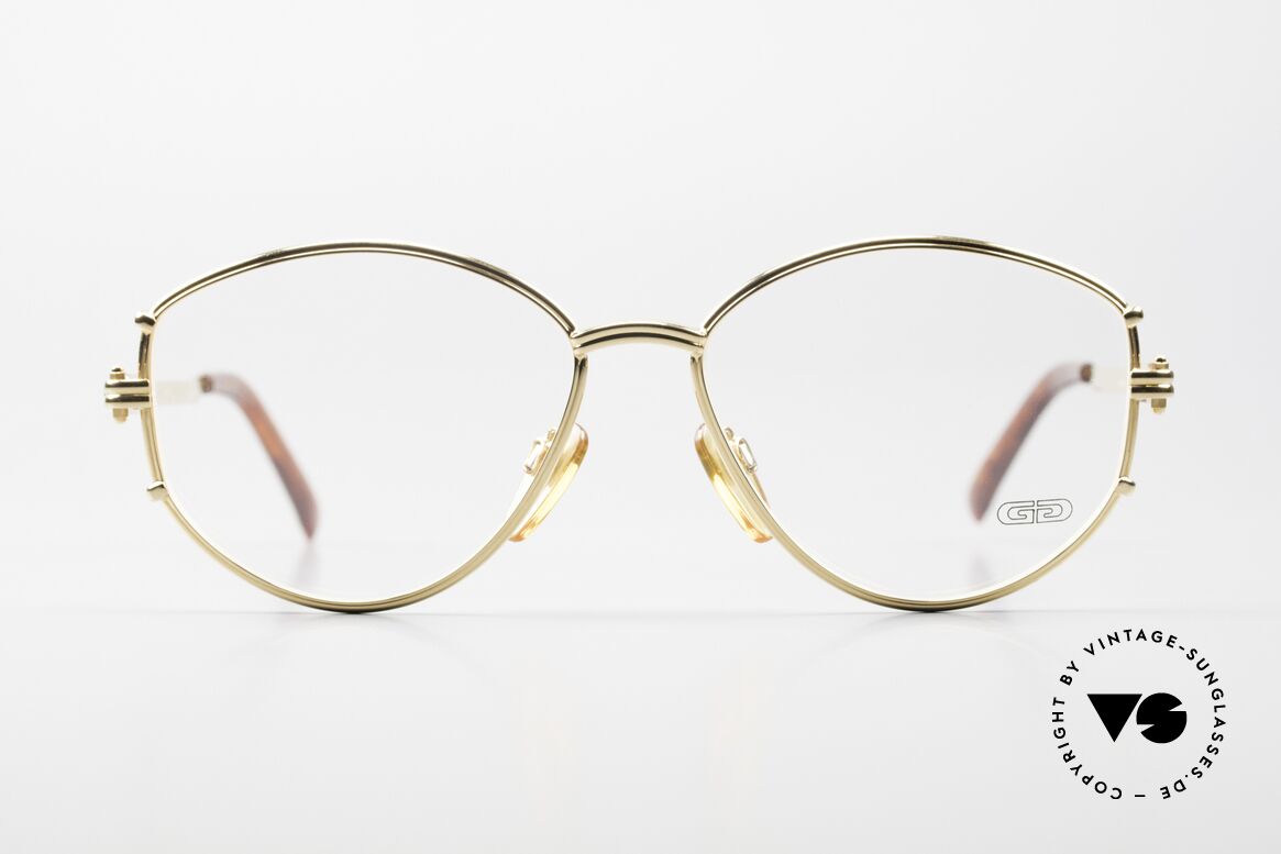 Gerald Genta New Classic 07 Extraordinary Ladies Glasses, he created the „Grande Sonnerie“ (price: app. $1 Mio.), Made for Women