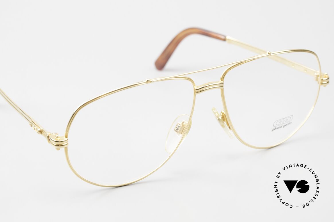 Gerald Genta New Classic 22 Vintage Men's Frame Pilot, in high-end quality (gold plated frame); made in Italy, Made for Men