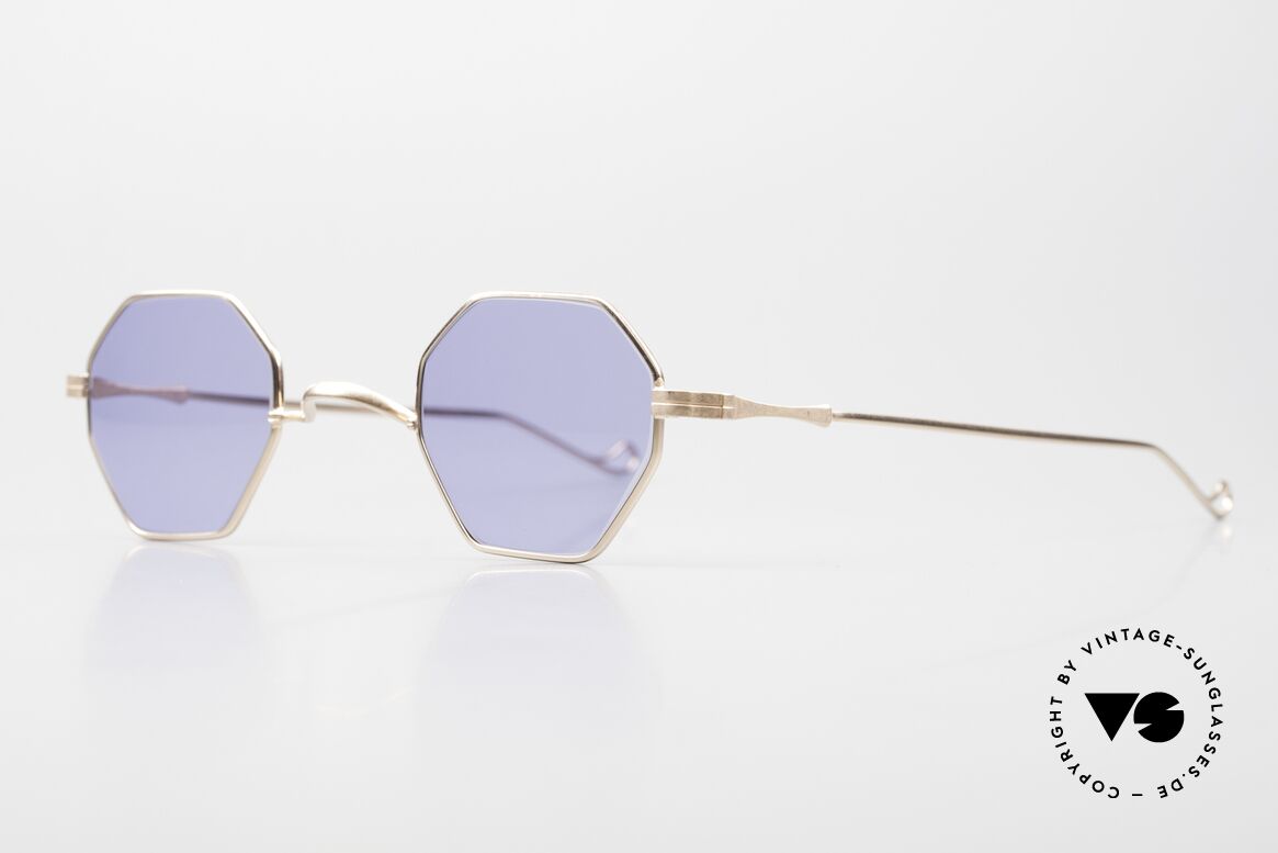 Lunor II 11 Rare Luxury Frame 90'S, well-known for the "W-bridge" & the plain frame designs, Made for Men and Women