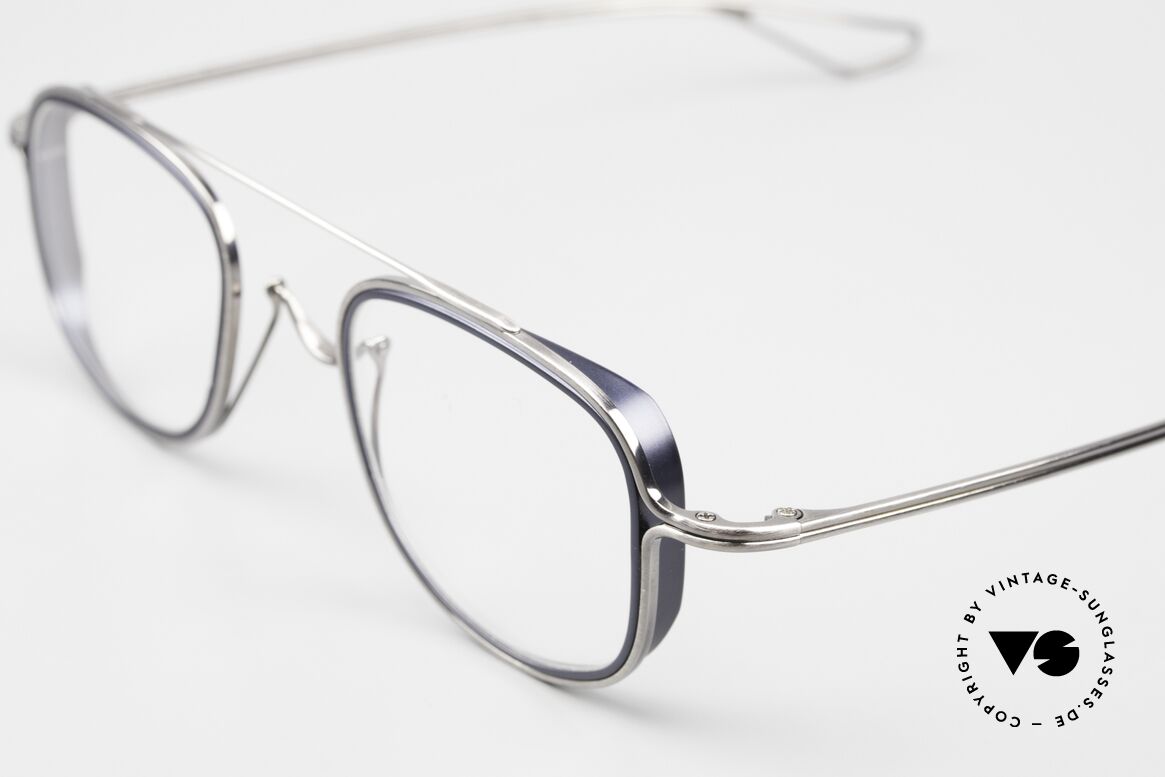 DITA Tessel The Saddle Bridge Rotates, with fine side blinds as a noble detail on the side, Made for Men