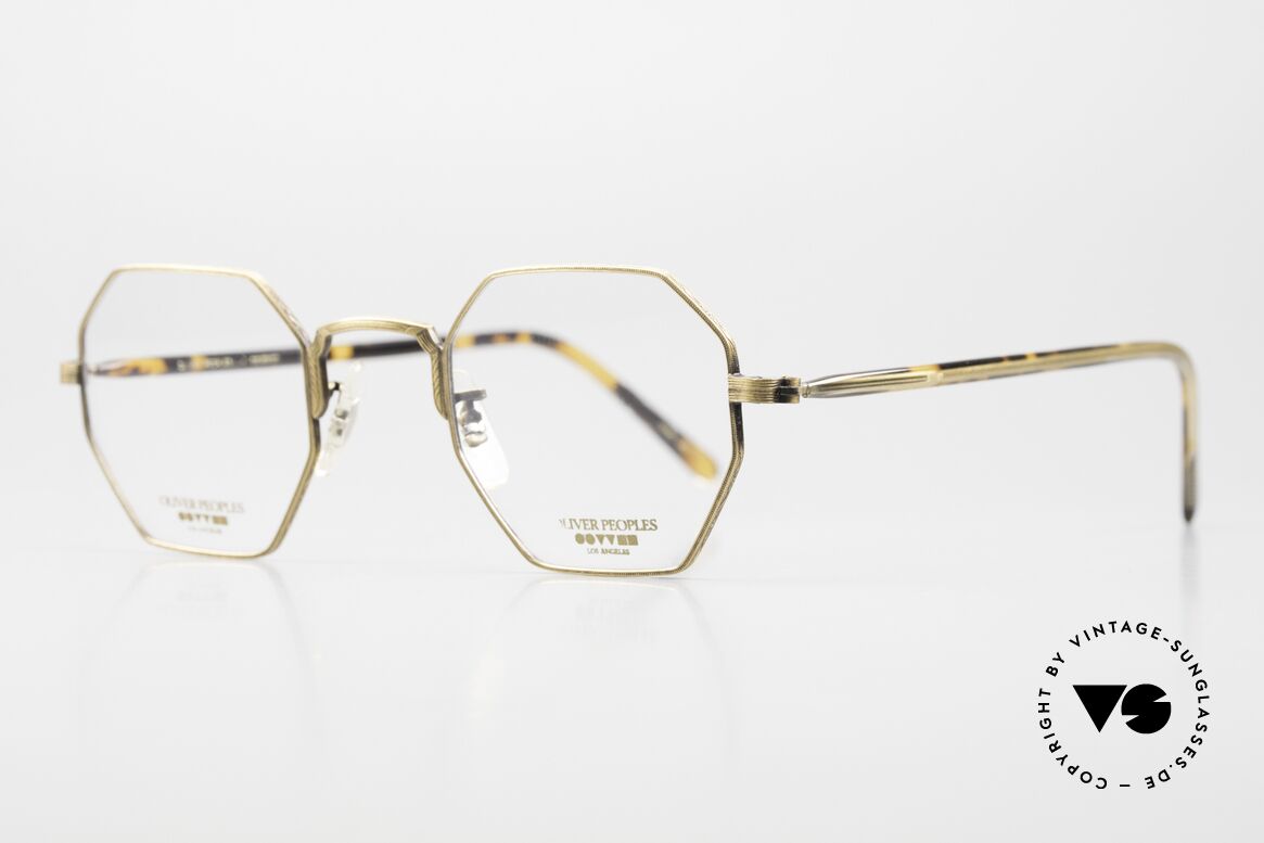 Oliver Peoples OP14 90's Original Made in Japan, interesting vintage model; timeless in coloring & form, Made for Men and Women