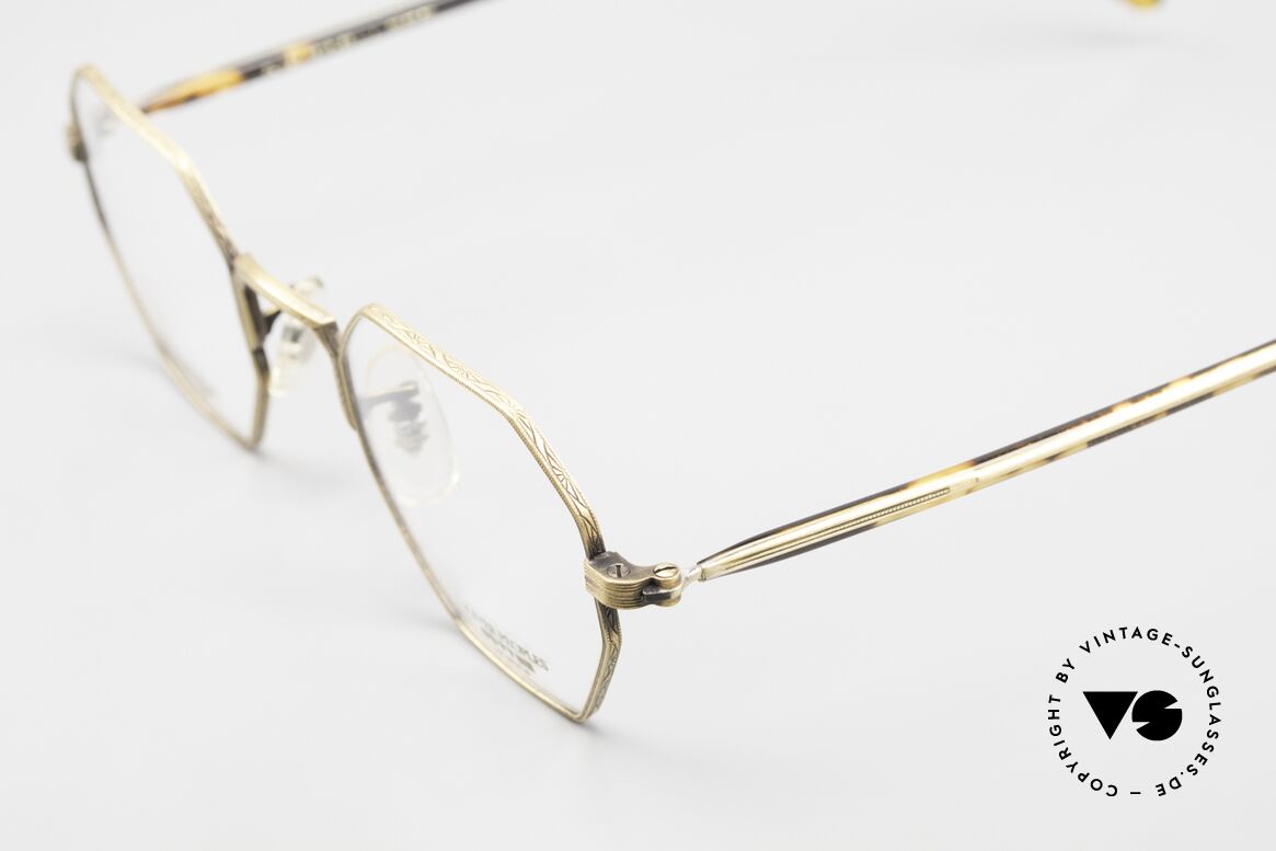 Oliver Peoples OP14 90's Original Made in Japan, never worn (like all our vintage Oliver Peoples eyewear), Made for Men and Women