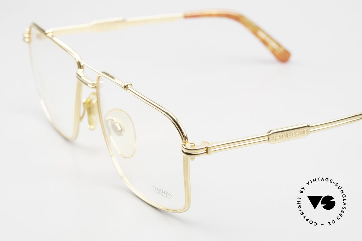 Gerald Genta New Classic 03 24ct Made in Japan Quality, Genta also designed LUXURY accessories (like glasses), Made for Men