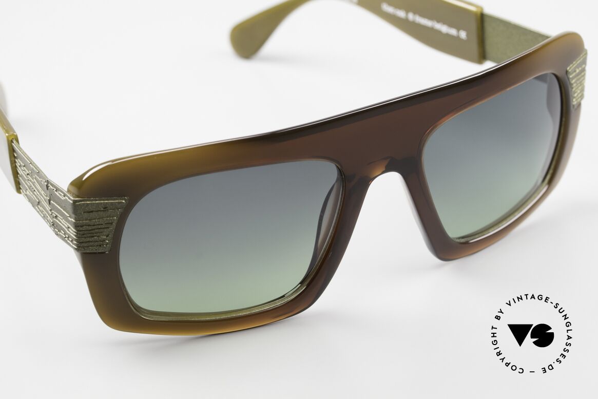 Theo Belgium Oak Tim Van Steenbergen Design, due to size and shape rather a unisex sunglasses, Made for Men and Women