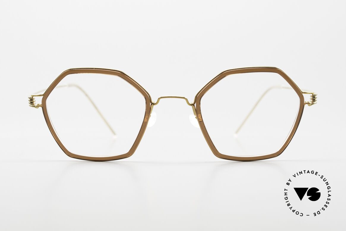 Lindberg Rui Air Titan Rim Square Titan Specs Unisex, model RUI in size 45-22, temple length 145, color PGT, Made for Men and Women