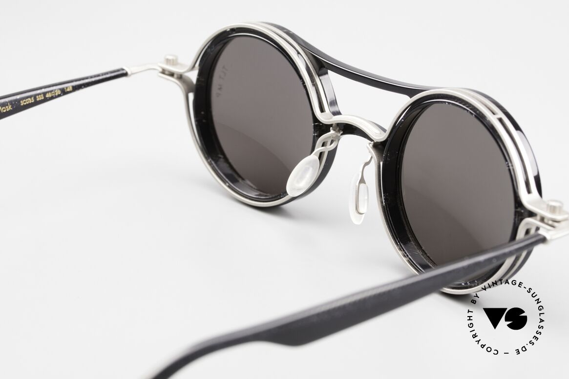 Tavat Round Mask Family Owned Eyewear, unworn with polarized lenses + original packaging, Made for Men and Women