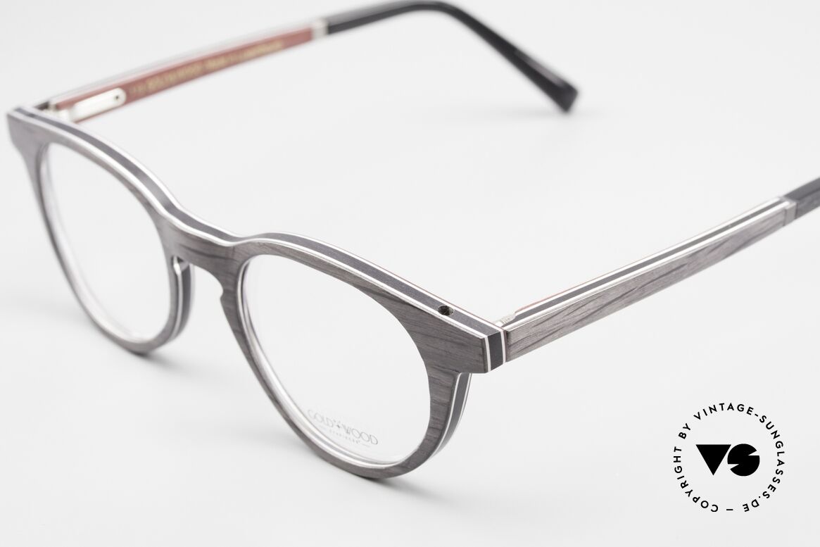 Gold & Wood Sirius 01 Luxury Frame Panto Design, a classic unisex model with flexible spring hinges, Made for Men and Women