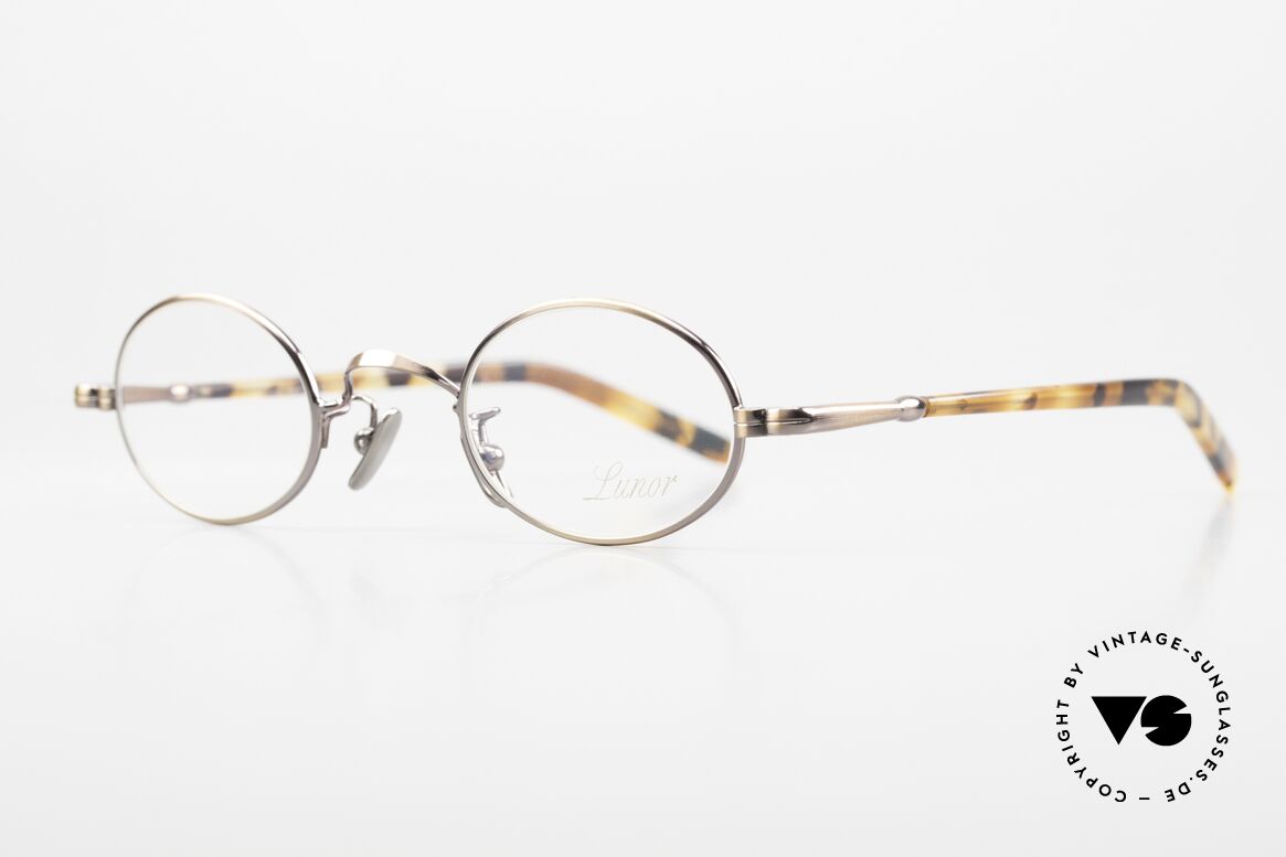 Lunor VA 101 Small Oval Vintage Eyewear, without ostentatious logos (but in a timeless elegance), Made for Men and Women