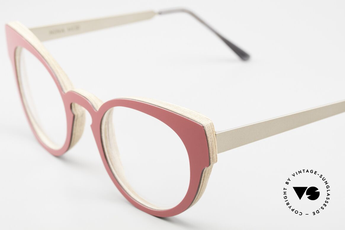 Nina Mur Liliana Wooden Glasses From Madrid, therefore also in our exclusive vintage glasses range, Made for Women