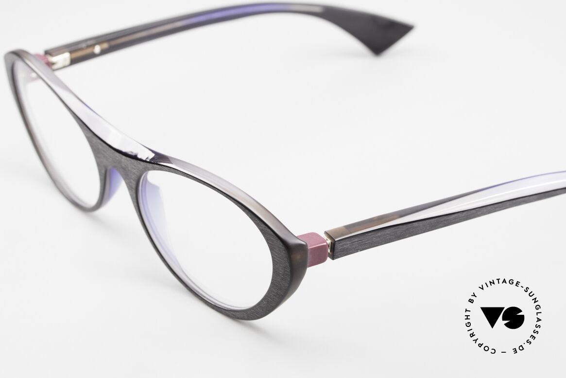 Piero Massaro 443 Interesting Play Of Colors, the frame color appears alternating blue-indigo-black, Made for Men and Women