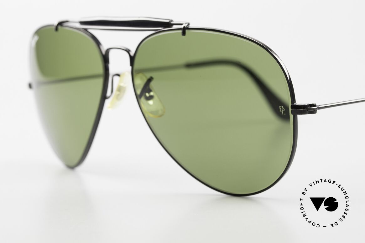 Ray Ban Outdoorsman II USA Shades 80's Aviator, black frame with B&L mineral lenses in RB-3 green, Made for Men