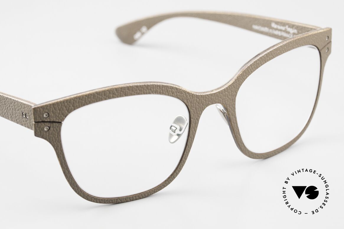 Lucas de Stael Monsieur Seguin 04 Genuine Goat Leather Frame, unworn model from 2016 (incl. Lucas de Staël packing), Made for Men and Women