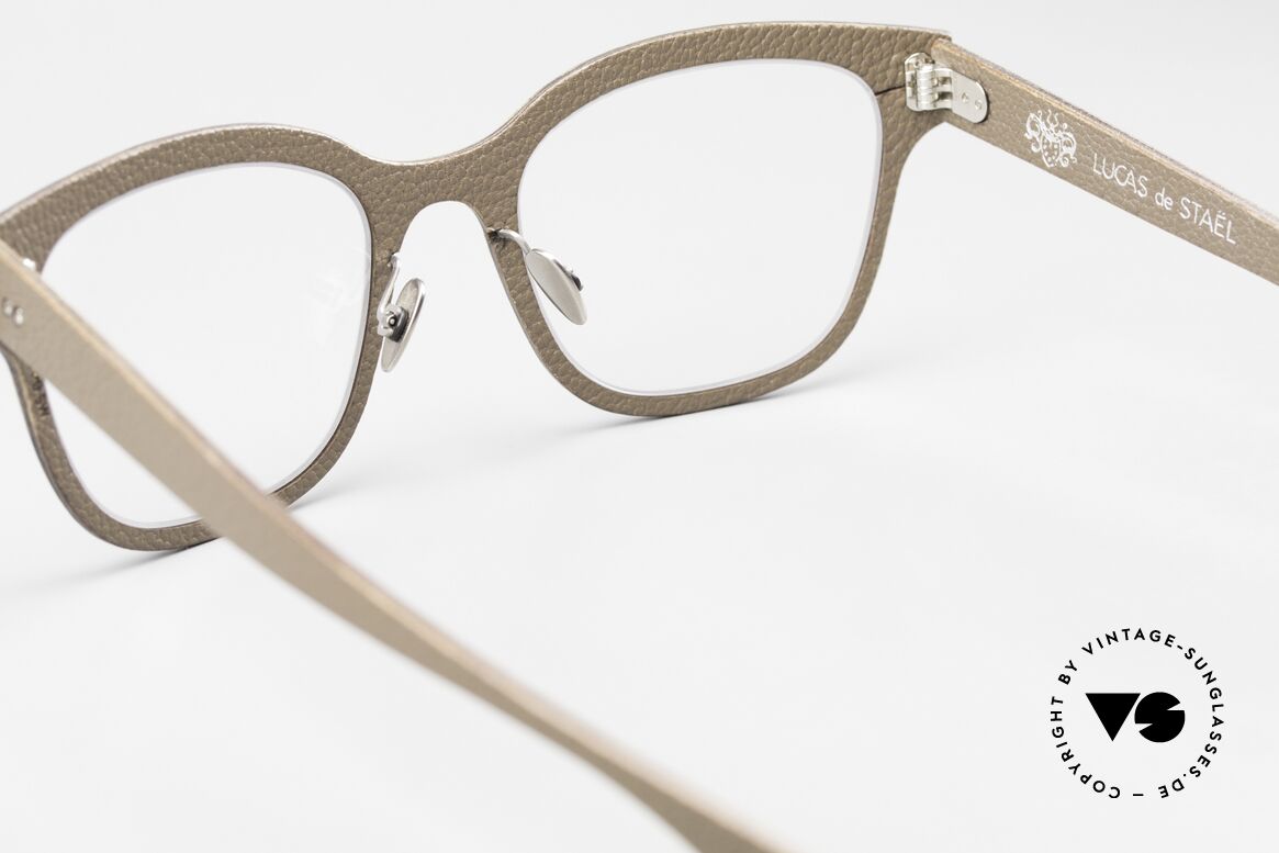Lucas de Stael Monsieur Seguin 04 Genuine Goat Leather Frame, Size: medium, Made for Men and Women
