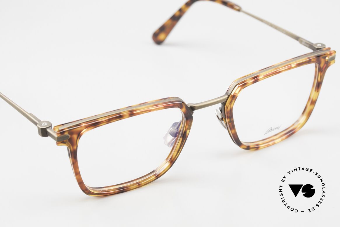 Brioni BR0010O True Luxury Men's Eyewear, unworn designer piece with Brioni hard case, Made for Men