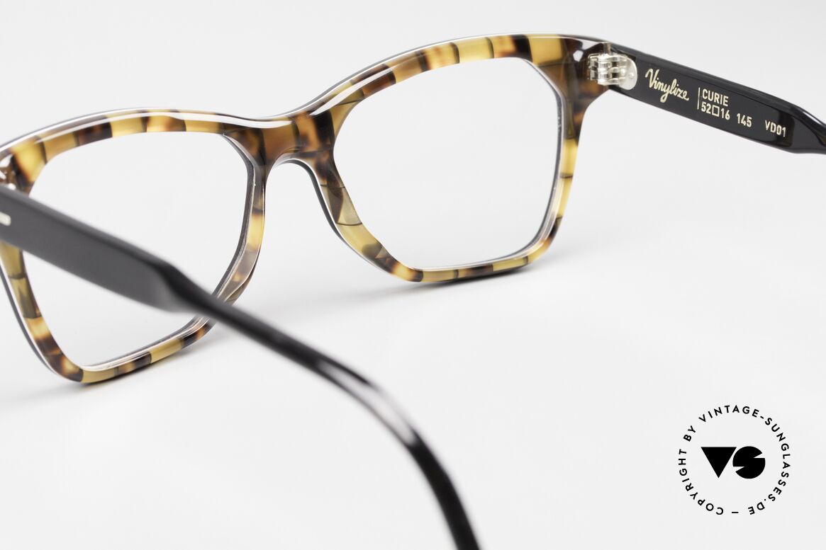 Vinylize Curie Credo Wear The Music, unworn pair from 2019 ; stylish and functional, Made for Women