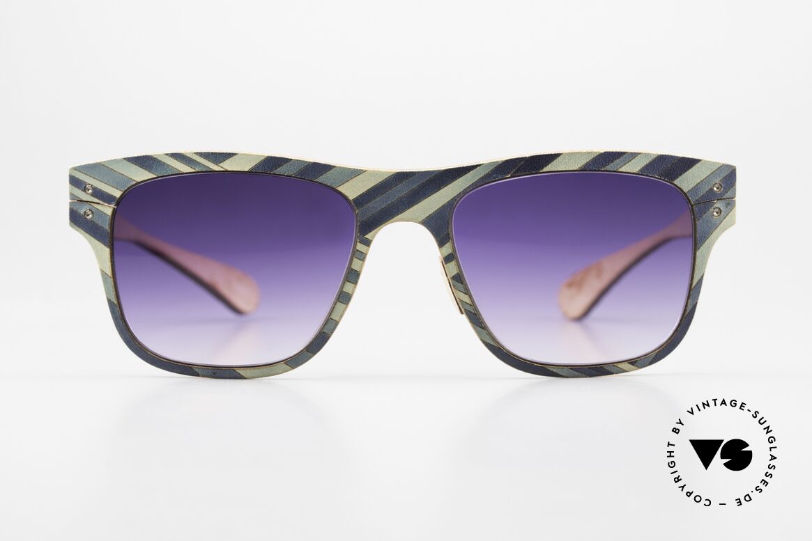 Lucas de Stael Christine Phung Regular Retail Price 1770€, natural sunglasses: model M28, medium size 51/20, Made for Men and Women