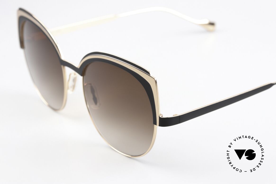 Caroline Abram X-Quise 1 Large Sixties Style Design, symbolic of the Sixites vintage style of Miami, Made for Women
