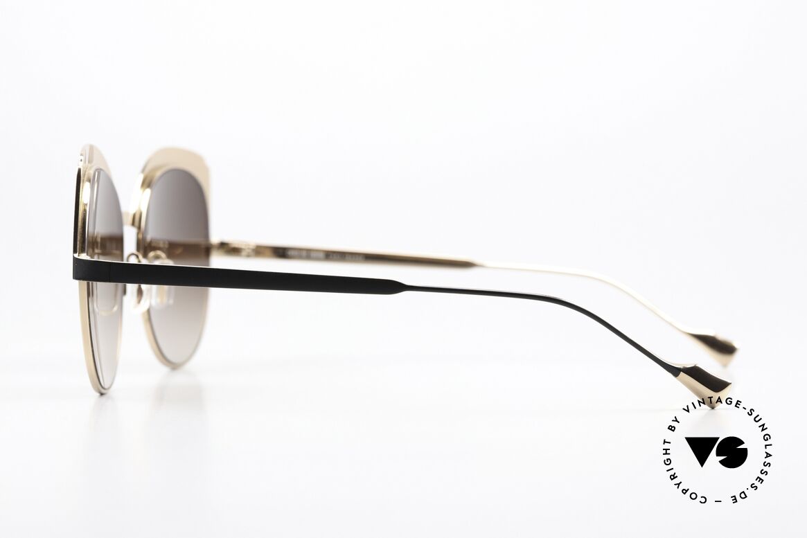 Caroline Abram X-Quise 1 Large Sixties Style Design, elegant oversized design in black & rosé gold, Made for Women