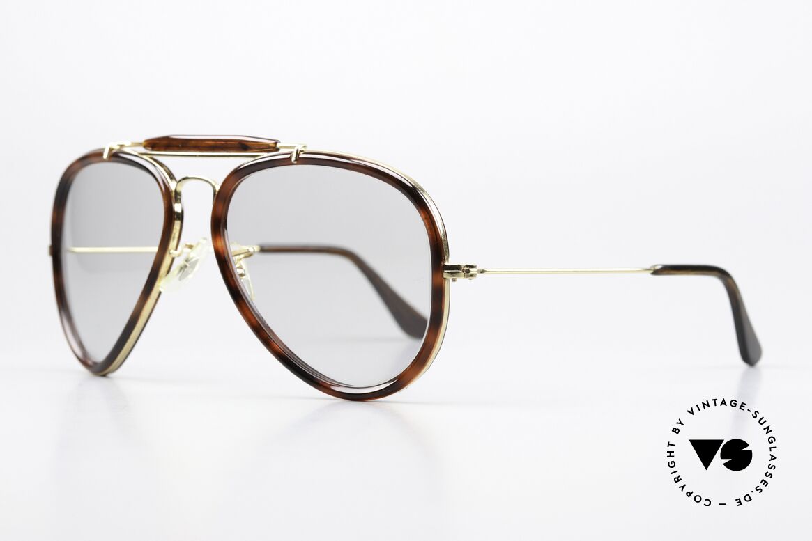 Ray Ban Traditionals Outdoorsman 80's B&L USA Aviator Shades, B&L changeable lenses = darken automatically, Made for Men