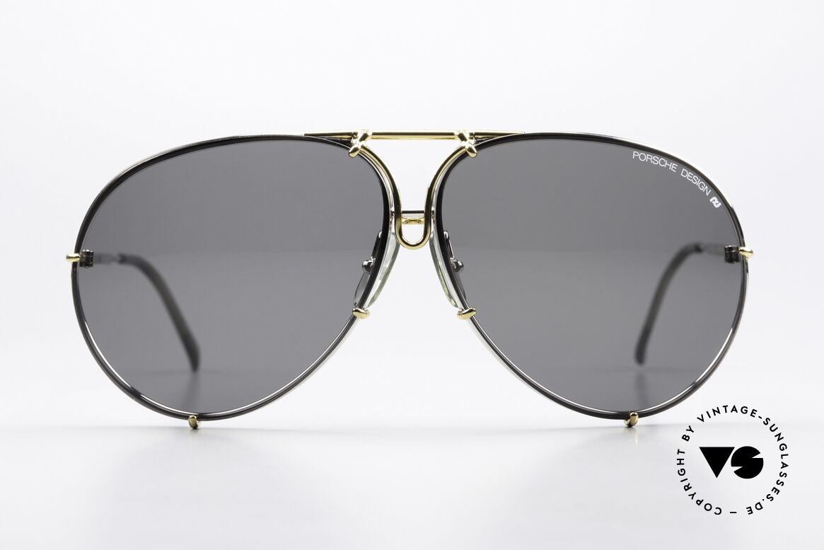 Porsche 5621 Most popular 80's Version, ingeniously made for different light intensities / sun, Made for Men