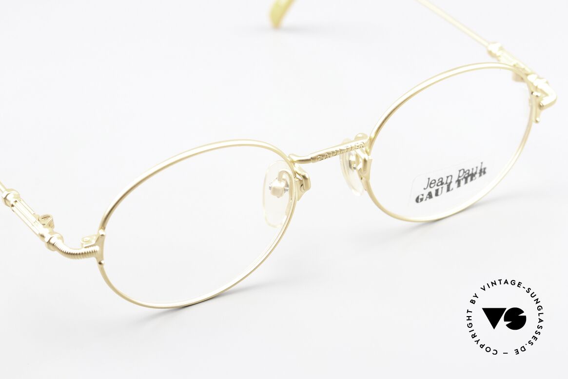 Jean Paul Gaultier 55-6109 Round Vintage Specs 90s, unworn (like all our vintage GAULTIER eyeglasses), Made for Men and Women
