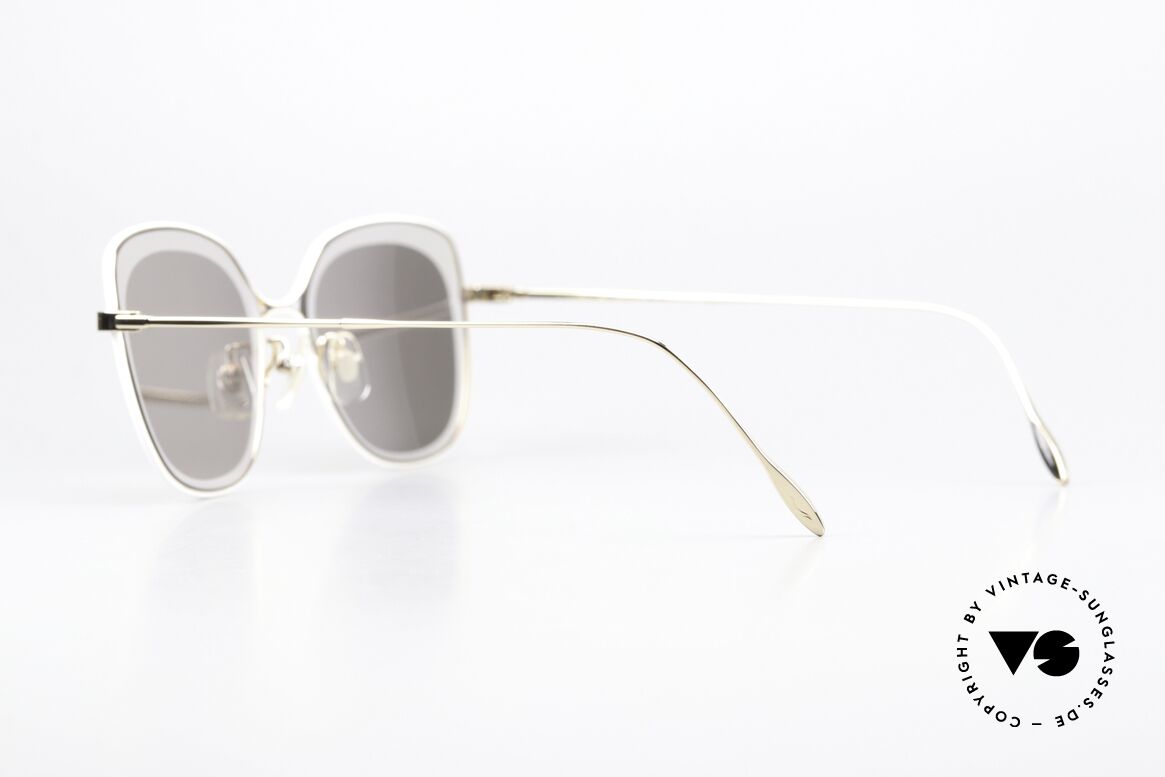 Yuichi Toyama US-014 You Just Have To Feel It, slightly mirrored lenses for 100% UV protection, Made for Women