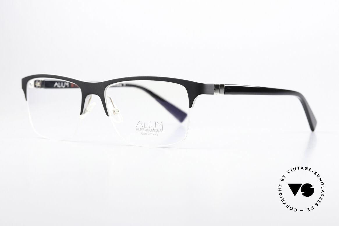 Face a Face Alium Wire 2 Striking Men's Collection, here the model: WIRE 2, in size 53/19; color TM01, Made for Men