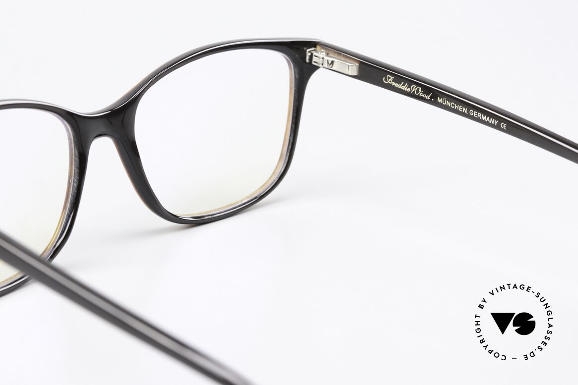 Freddie Wood CL1 Elegant Buffalo Horn Specs, Size: medium, Made for Women