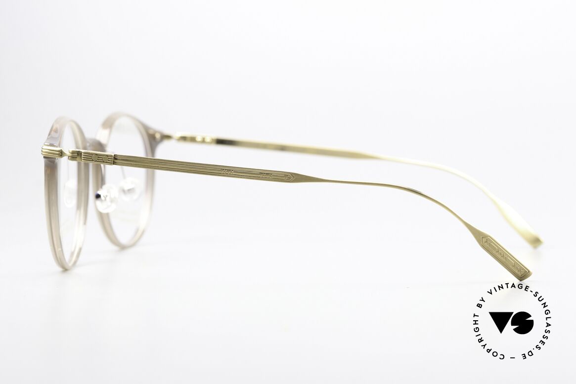 Frank Custom FT7187 Panto Eyewear Titanium, made for ‘true comfort’; see www.frankcustom.com, Made for Men and Women