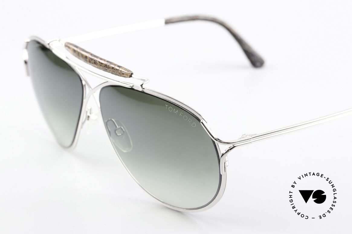 Tom Ford TF302 Alexander Crocodile Leather From Bolivia, a valuable collector's item in large size 61-12, 140, Made for Men